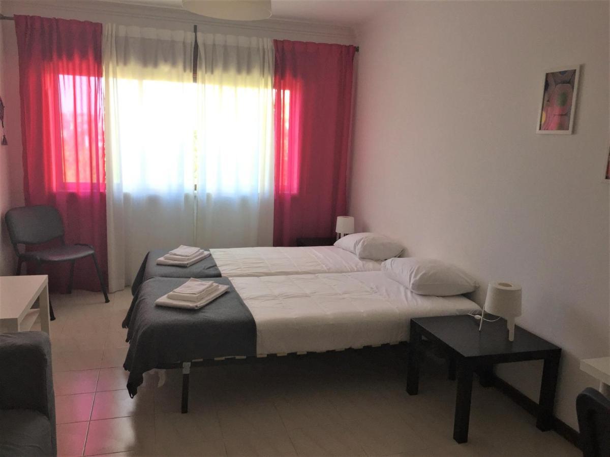Apartamento Lisboa - Reboleira 阿马多拉 外观 照片